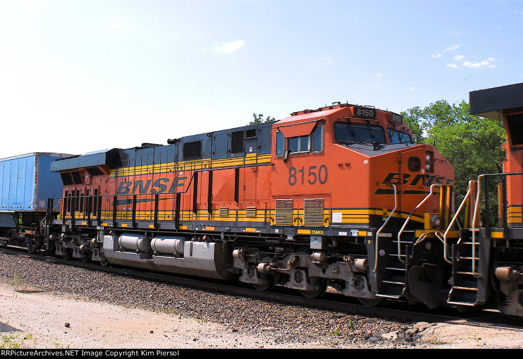 BNSF 8150 Pusher